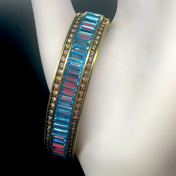 Heidi Daus 🆕 “Captivating Gigi” bangle baguettes bracelet M/L - Picture 6 of 11